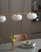 Linear 3-globe pendel, hvide glasskærme, nikkel eller guld