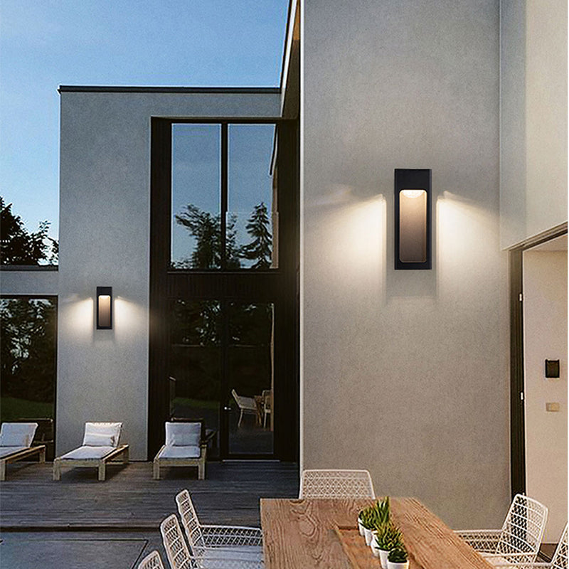 Luz de Parede Geométrica em Metal Solith Preta, IP65 à Prova de Água para Exterior