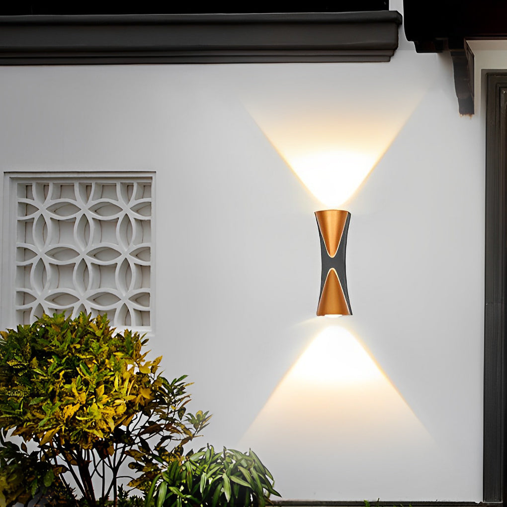 Modern Aluminum Outdoor Wall Lamp With Warm LED Glow, IP65 Waterproof