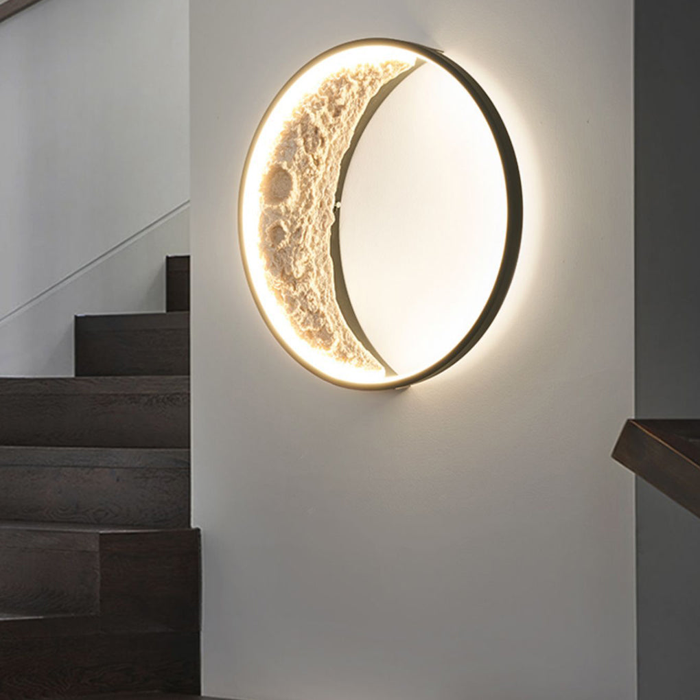 Sigmn Crescent Moon aluminium vegglampe for utendørsområder