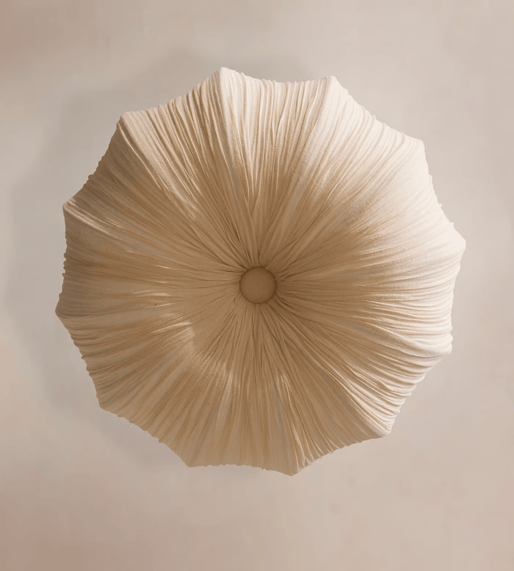 Cotton pendant light suspended from an adjustable chain