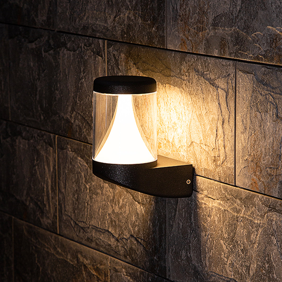 Marcus Nordic LED udendørs væglampe, sort aluminium, IP65-klassificeret