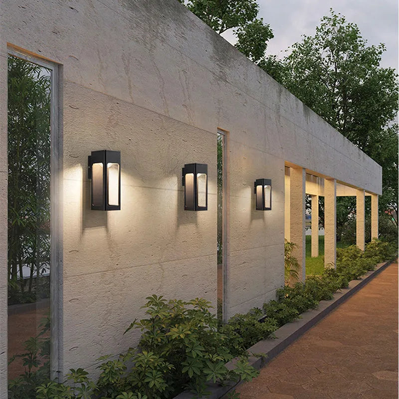 Luz de Parede Geométrica em Metal Solith Preta, IP65 à Prova de Água para Exterior