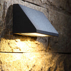 Luz de Parede Exterior Moderna em Vidro Geométrico com Estrutura em Alumínio Preto