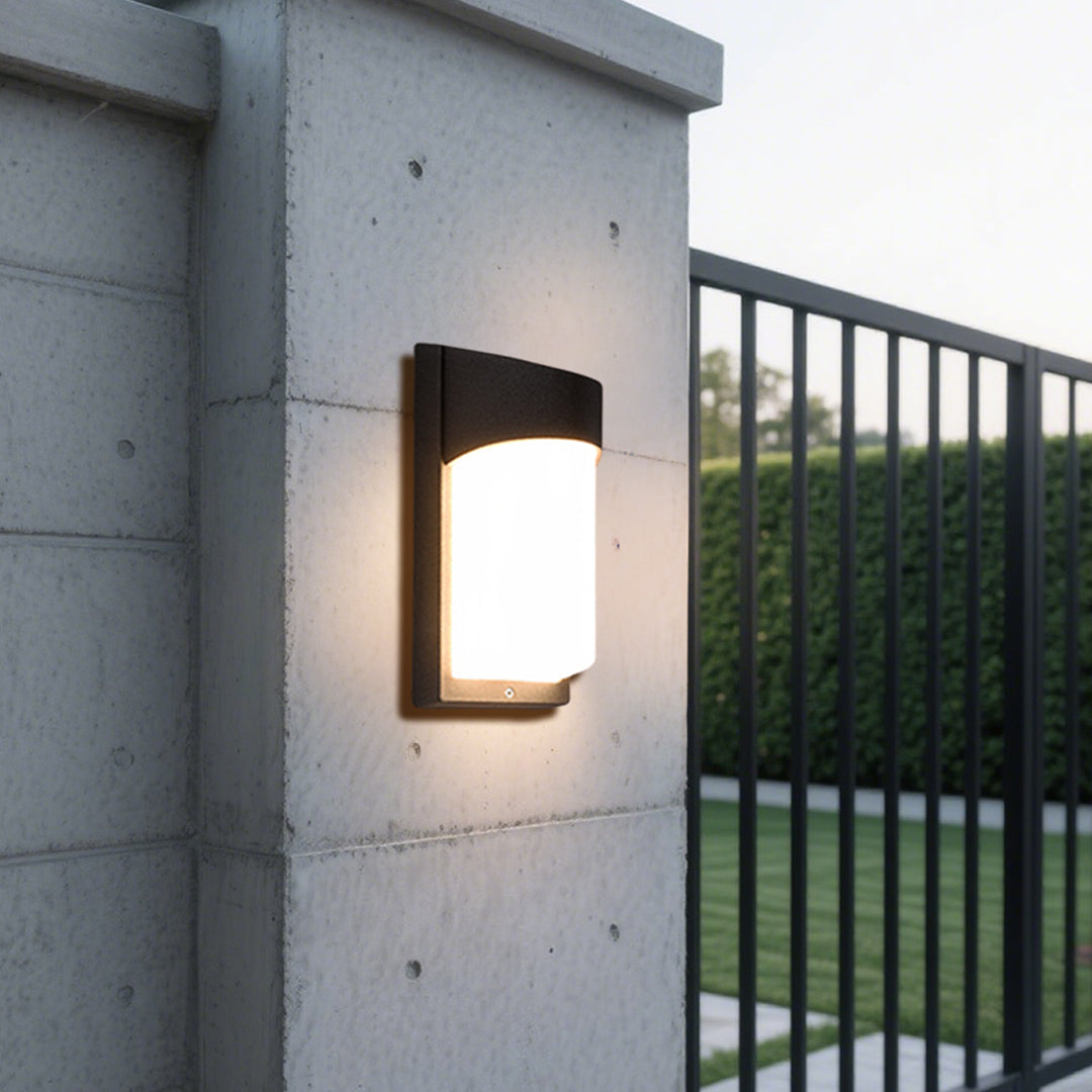 Laurce Nordic LED udendørs væglampe, sort aluminium, OSRAM-chip