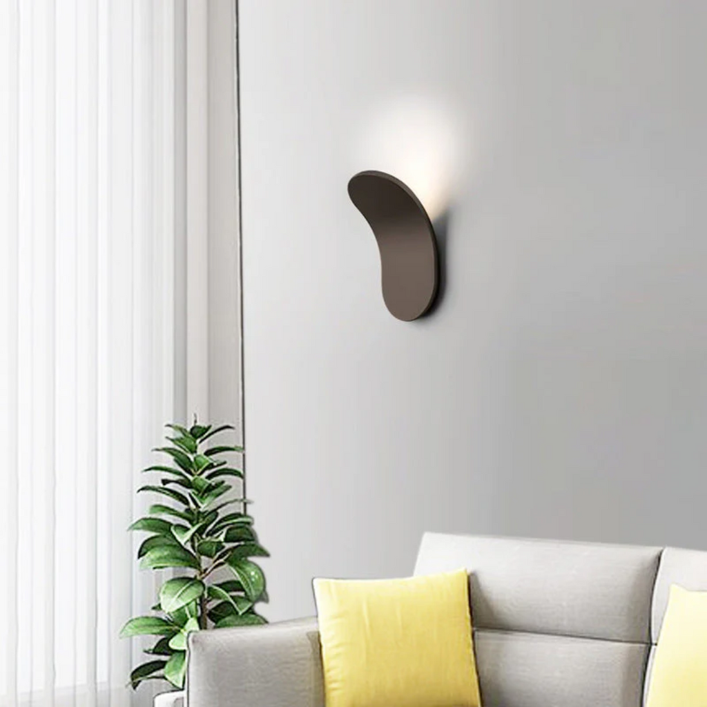 Buet jernvægslampe, blødt LED-lys, nordisk-inspireret design