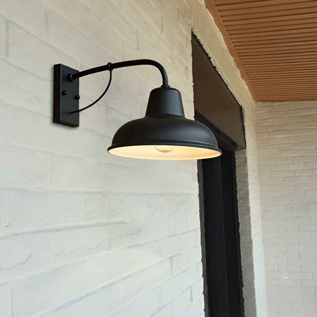 Udendørs væglampe i jern med trompetform, retro industrielt finish