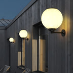 Væglys i støbt aluminium til udendørsområder med 3-trins LED-dæmpning