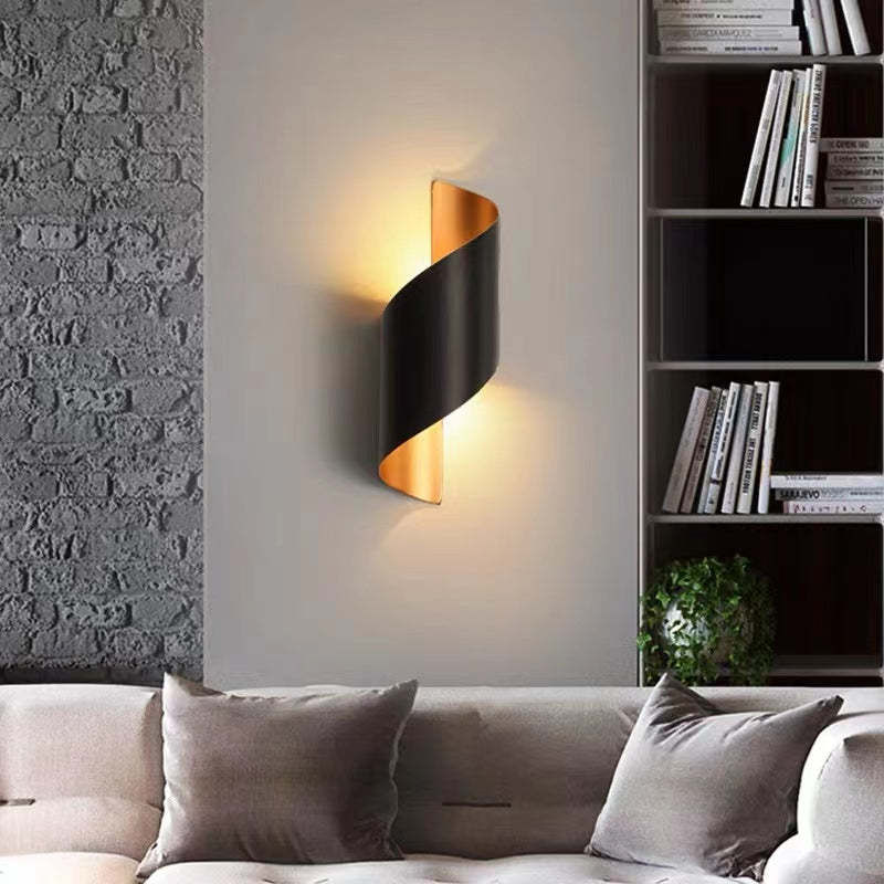 Travin Spiral Conch-Shaped Outdoor Wall Lamp, Black, White, or Gold