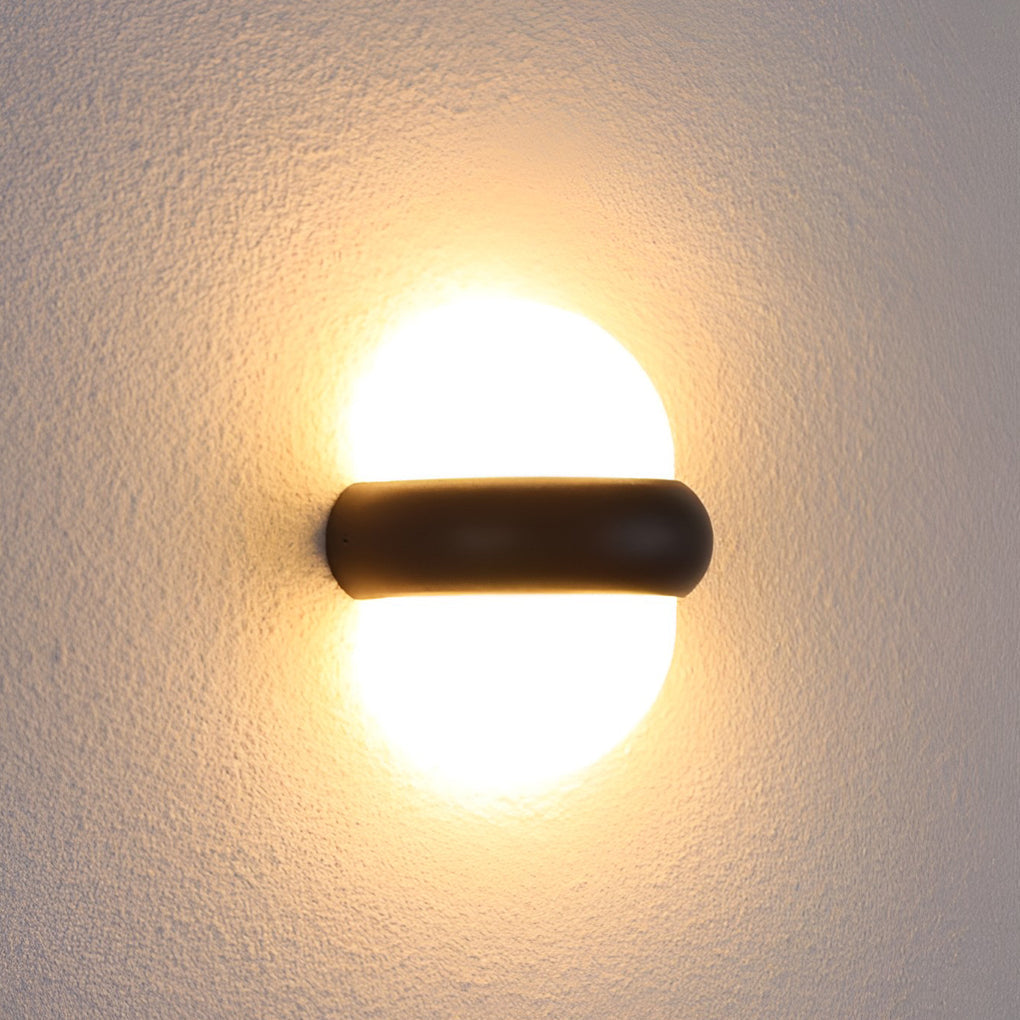 Applique murale extérieure LED en aluminium avec faisceaux haut-bas, design Sturt