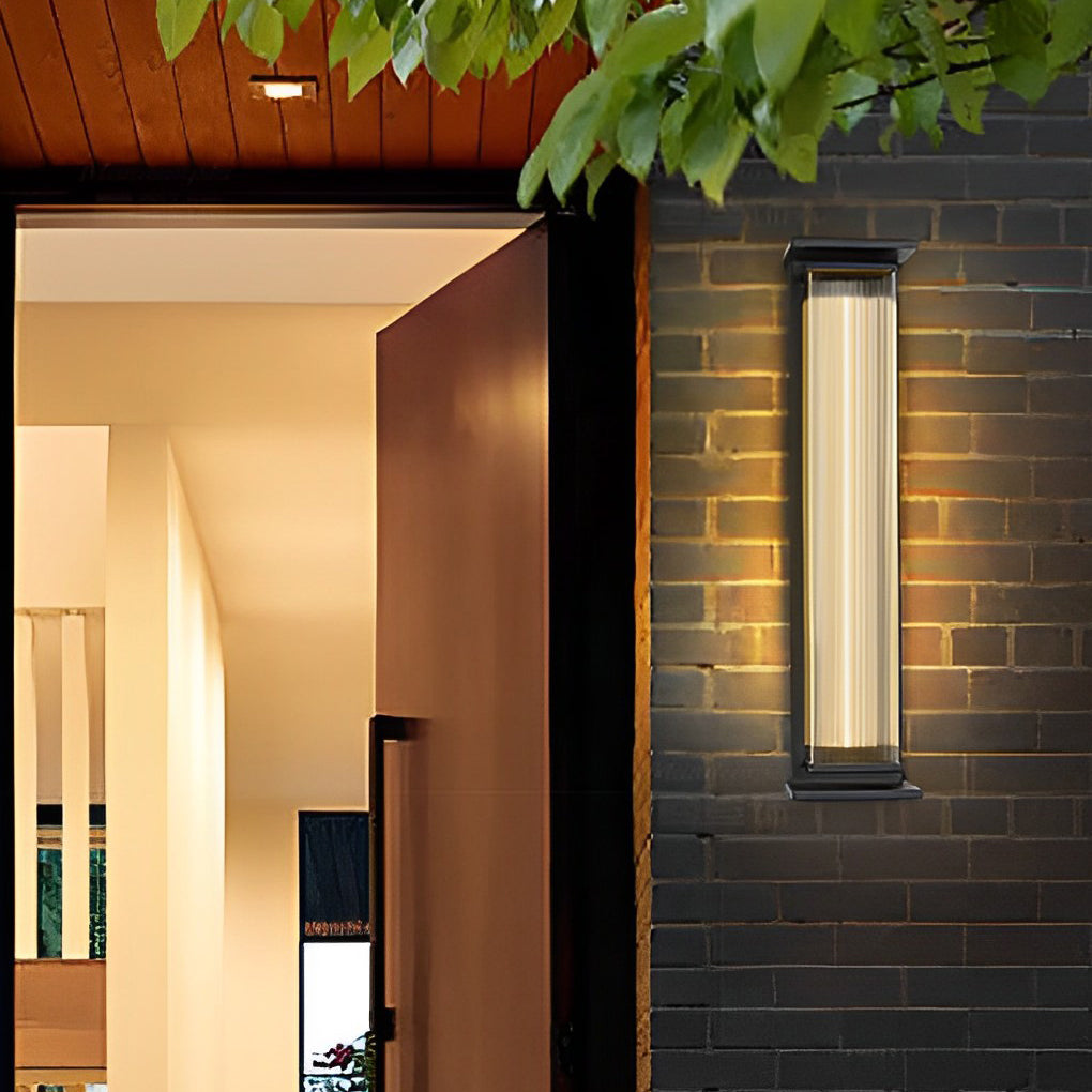 Quenna Modern LED Strip Outdoor Wall Light, Black Stainless Steel Design