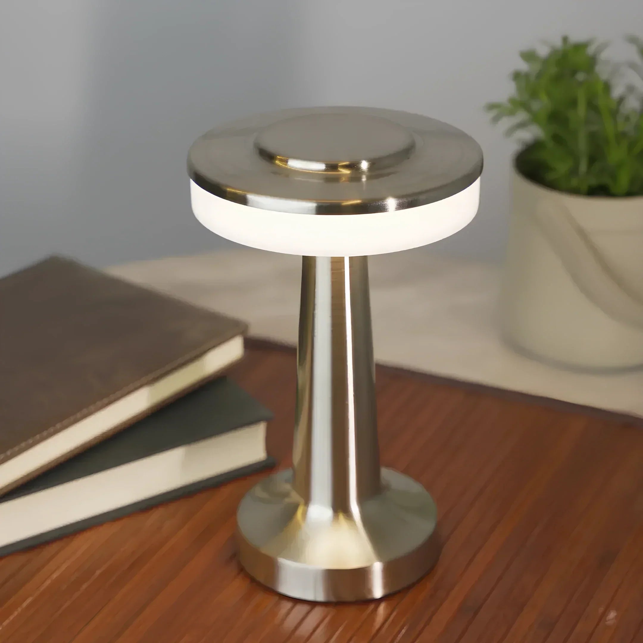 Wireless Table Lamp, Retro Bar Design, Dimmable USB-C LED