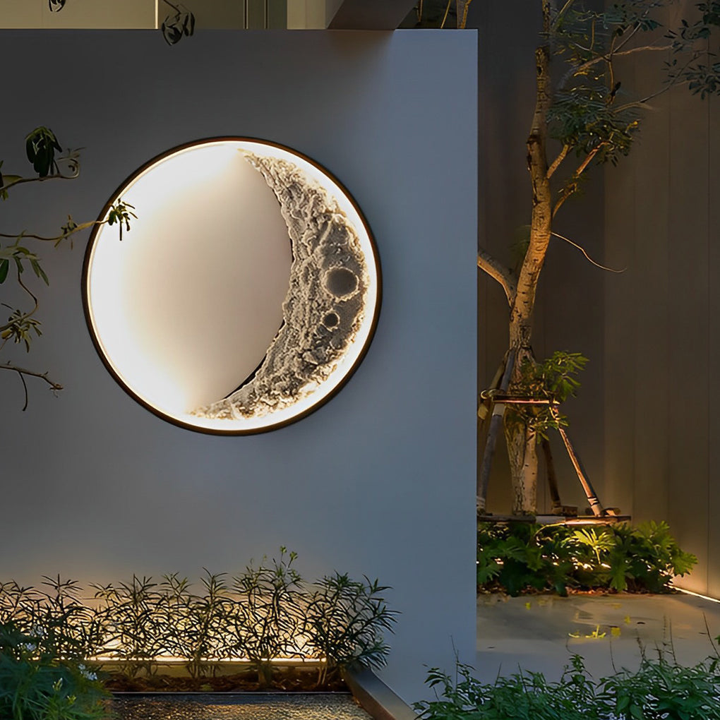 Sigmn Crescent Moon aluminium vegglampe for utendørsområder