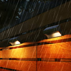 Luz de Parede Exterior Solar Dusk-To-Dawn com LEDs Branco Quente e RGB
