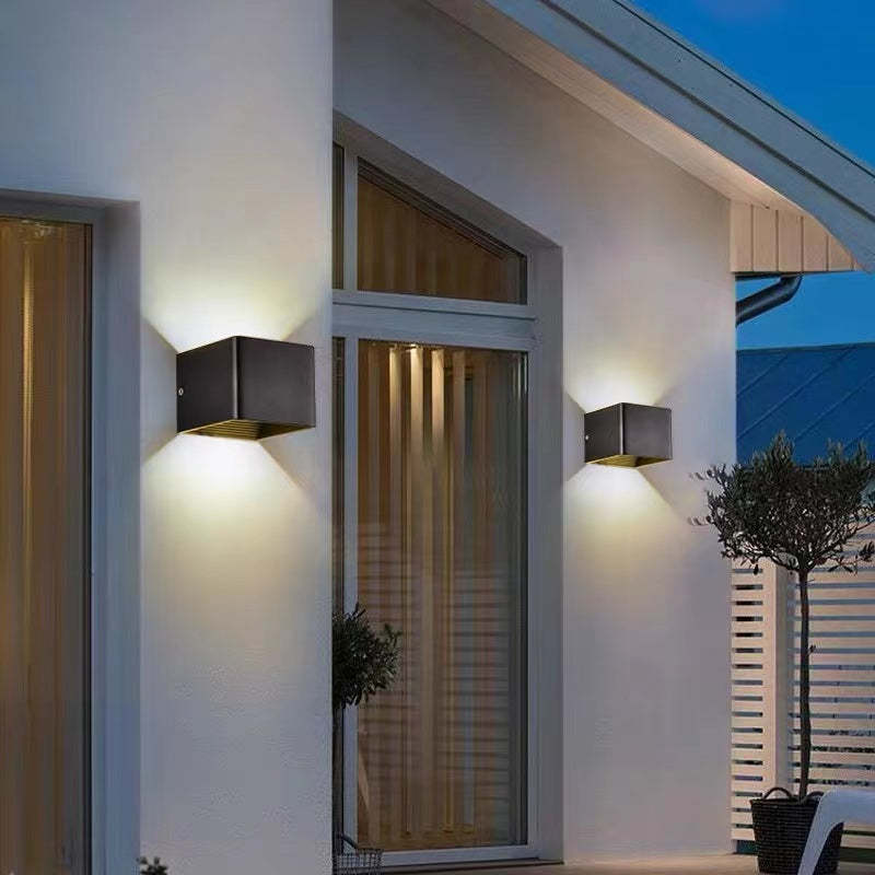 Adjustable Outdoor Wall Light, Weatherproof Metal Sconce