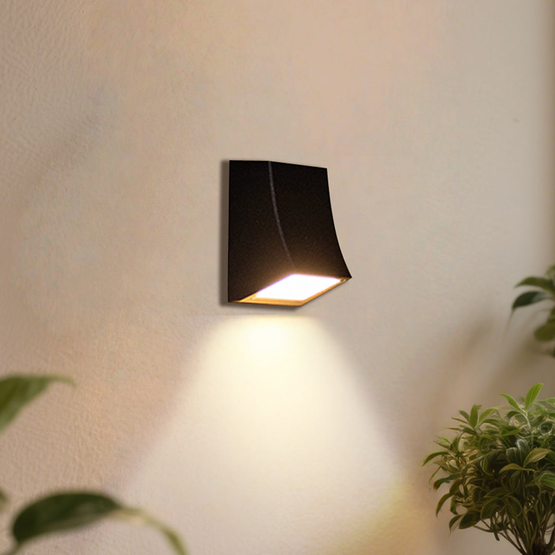 Arandela de Parede Elisay para Exterior, LED de Estilo Industrial, Alumínio Fundido Preto