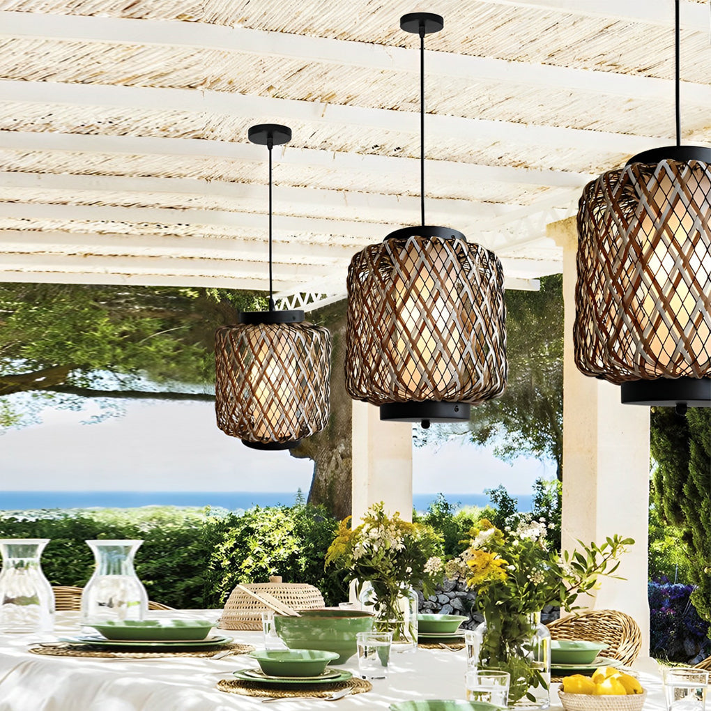 Lustre d'extérieur en rotin et fer, design rustique moderne tressé à la main