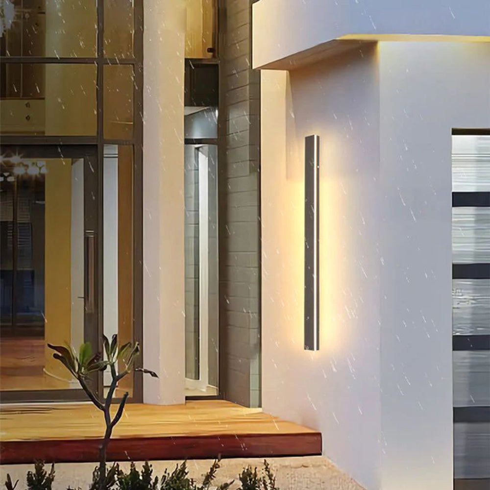 Minimalistisk metal udendørs væglampe med LED-stribe, Arisha design
