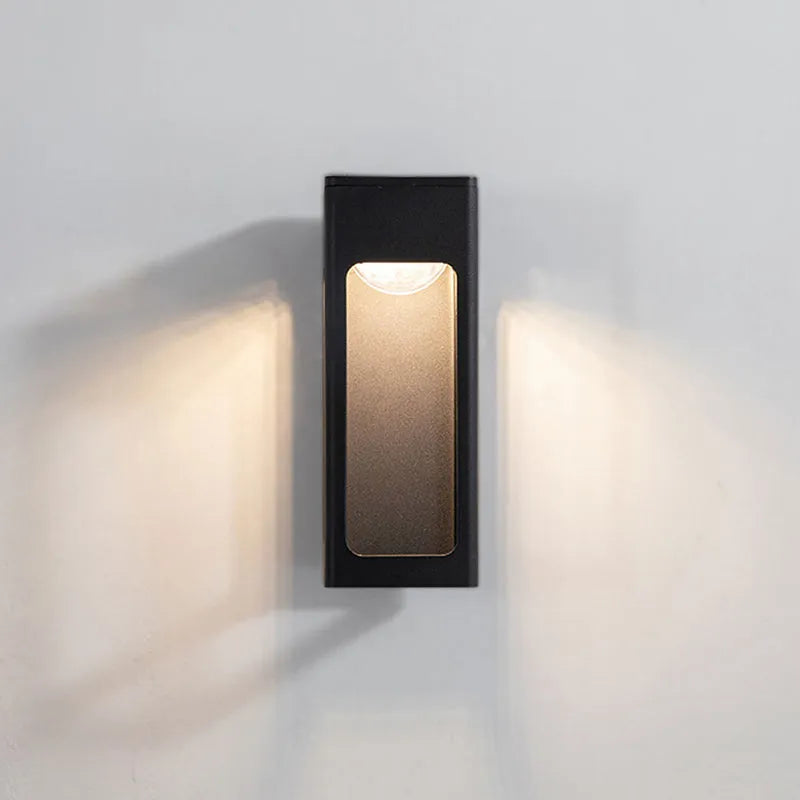 Luz de Parede Geométrica em Metal Solith Preta, IP65 à Prova de Água para Exterior