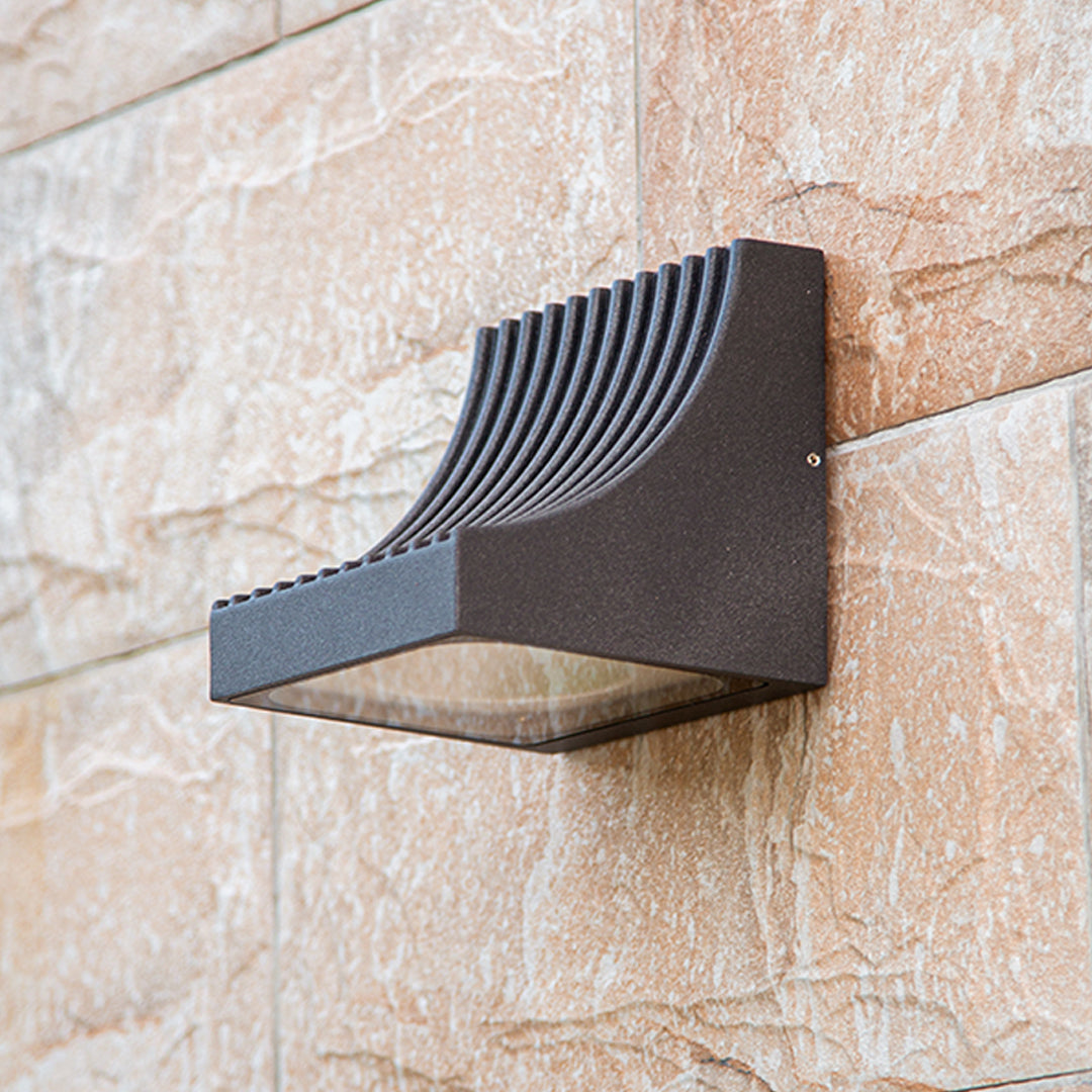 Luz de Parede Exterior em Vidro Industrial, Alumínio Preto Minimalista