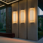 Applique murale extérieure en acier nervuré Grateful, design rétro à grille verticale LED