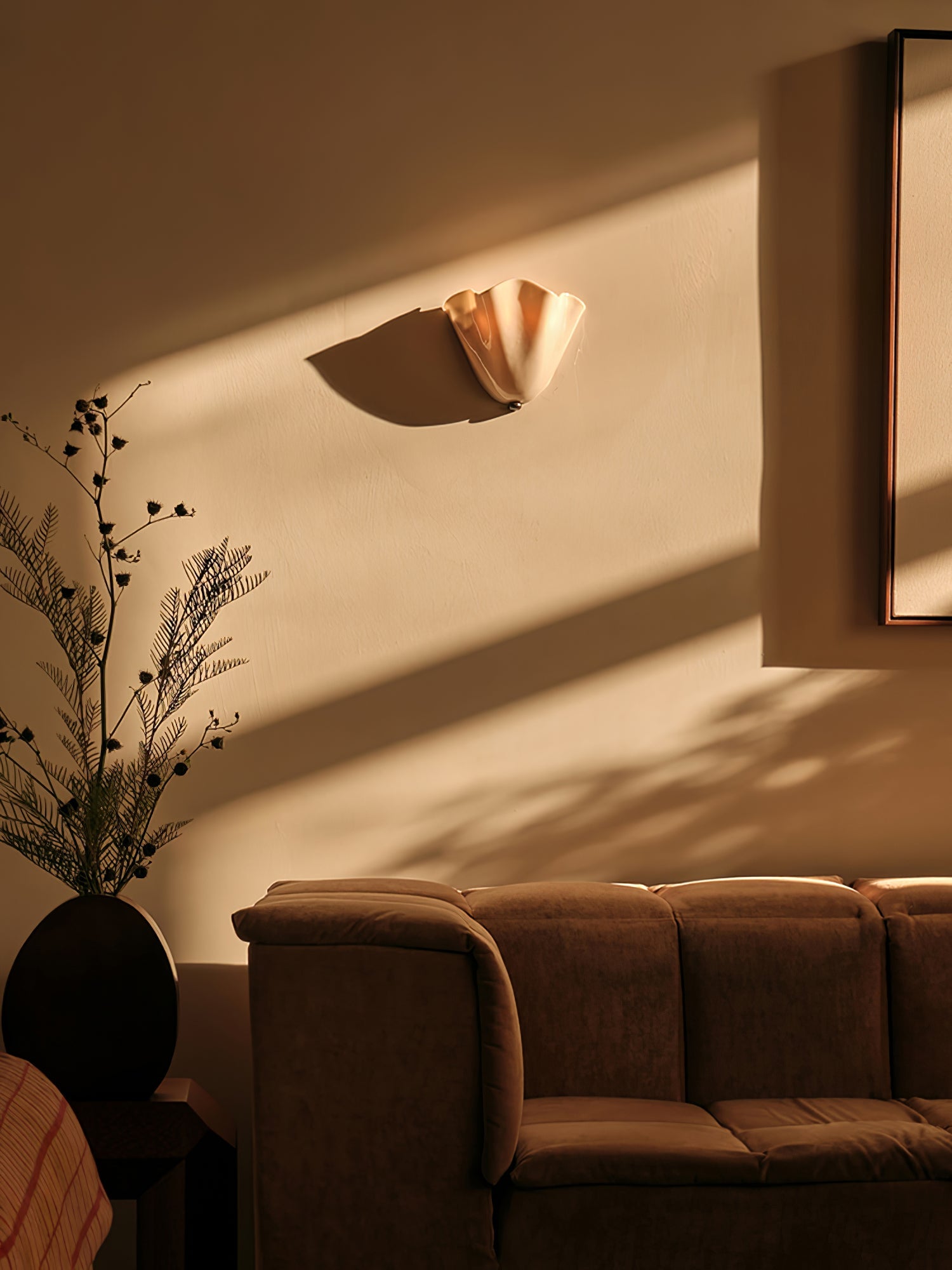 Wall Sconce Petalia, Translucent Glass, Petal Shape, G9 LED