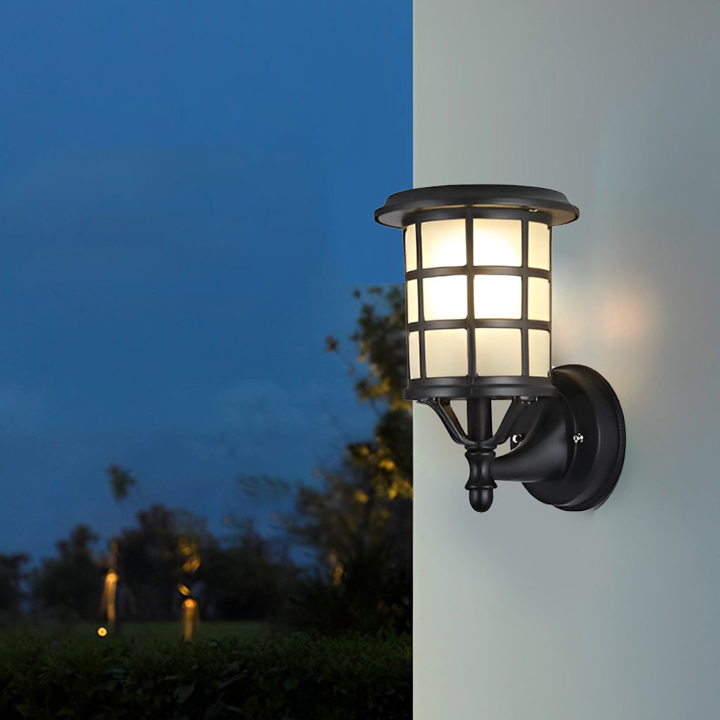 Outdoor Wall Sconce, Lancelot Round Aluminum With Solar LED