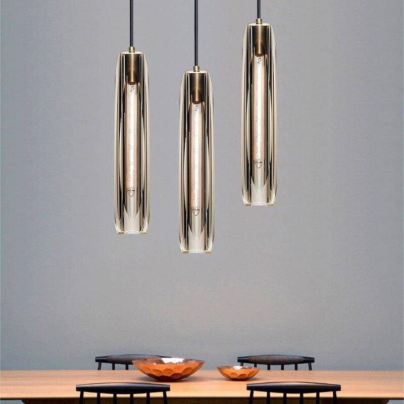 Candeeiro de Teto Pequeno com Pendente de Vidro e Estrutura em Latão, Pronto para LED