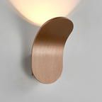 Buet jernvægslampe, blødt LED-lys, nordisk-inspireret design