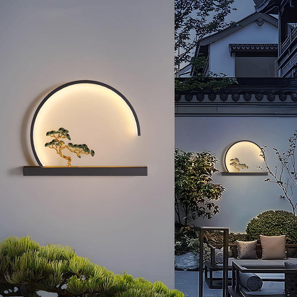 Luz de Parede Solar em Aço, Design Externo com Motivo de Pinheiro, Ada