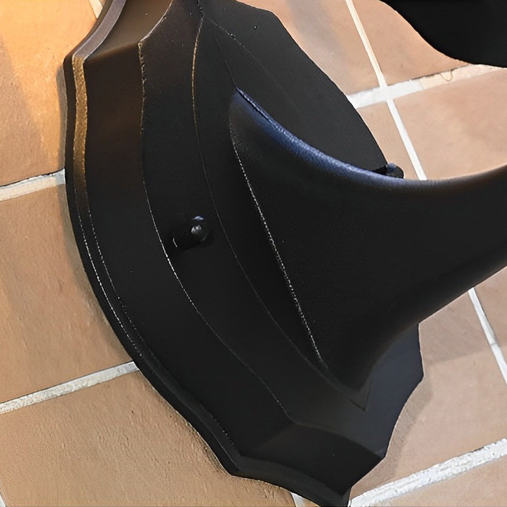 European-Style Outdoor Wall Lamp With Cast Aluminum Body And Glass Shade
