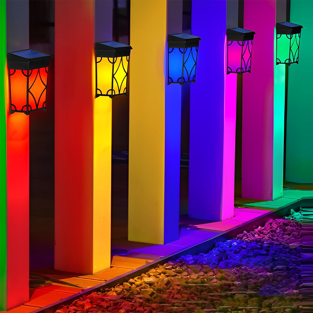 Solcelledrevet LED-utendørs vegglampe med RGB-fargemodus og skumrings-til-grytidssensor