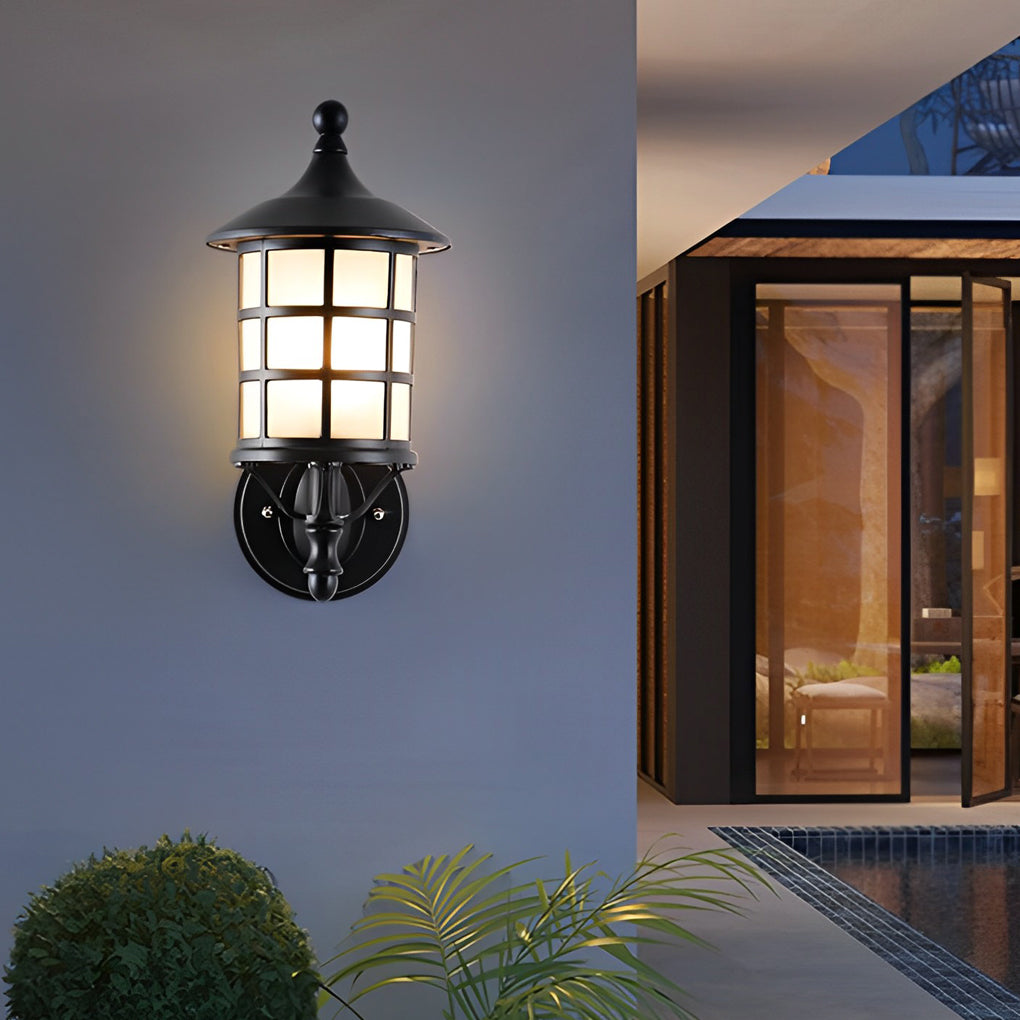 Outdoor Wall Sconce, Lancelot Round Aluminum With Solar LED