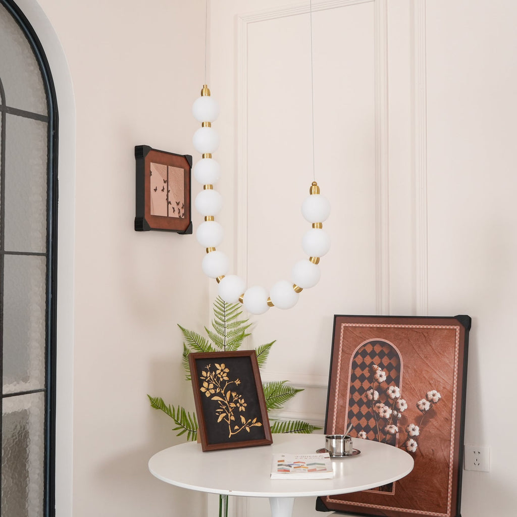 Lysekrone, akryl perle kugler, messing eller krom, integreret LED