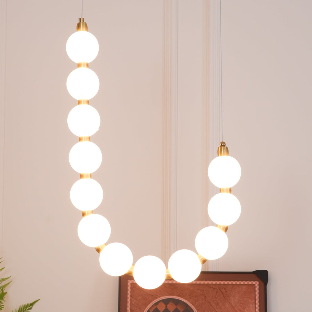 Lysekrone, akryl perle kugler, messing eller krom, integreret LED