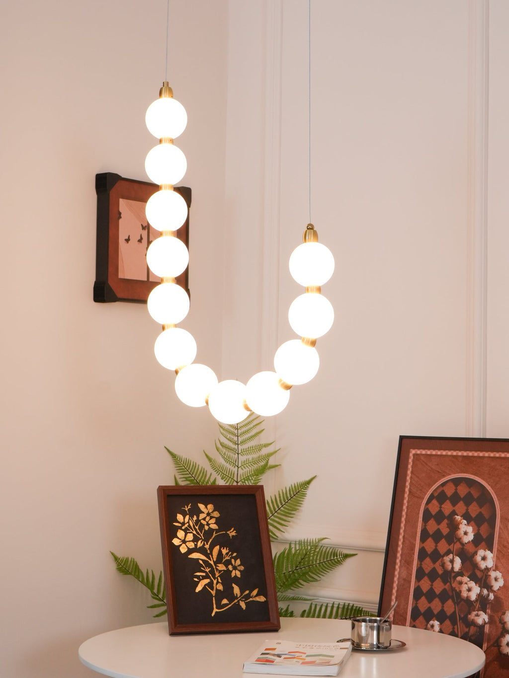 Lysekrone, akryl perle kugler, messing eller krom, integreret LED