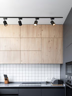 Skinne loftlampe, justerbare spotlights, integreret LED, 24 graders strålevinkel