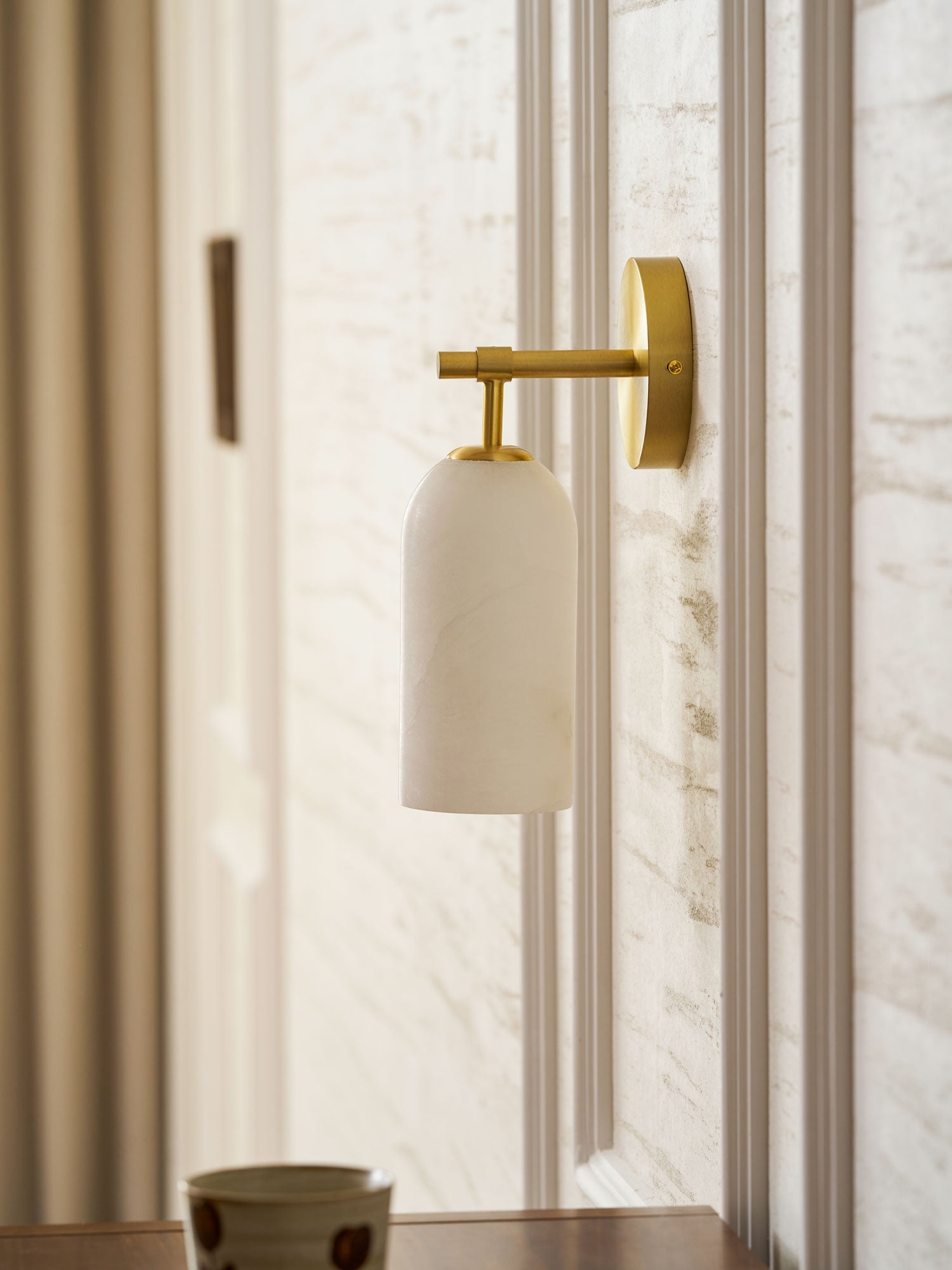 Wall Sconce, Translucent Alabaster Cylinder, Brushed Gold, E14