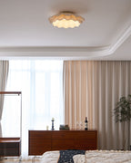 Loftlampe, plisseret bølget stofskærm, messing, integreret LED