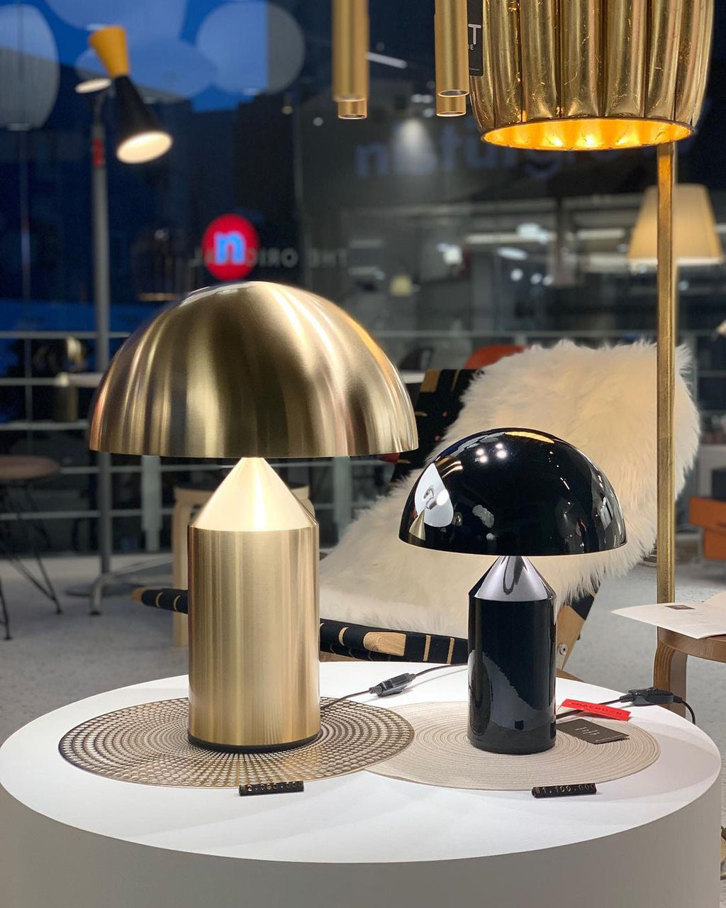Atollo Table Lamp, Sculptural Metal, Matte or Bright Finish, G9/E14