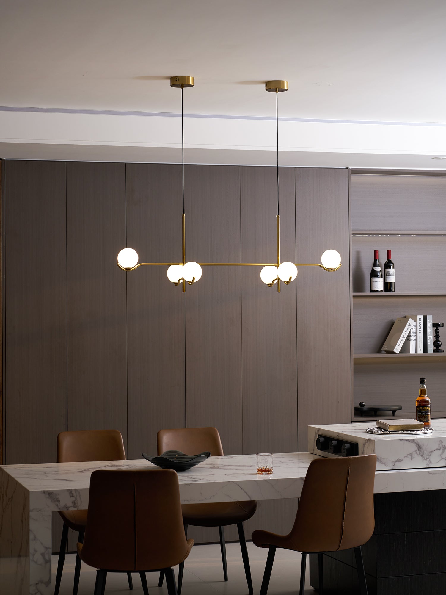 Baer pendellampe, hvide glasskærme, G9 LED, sort eller guld