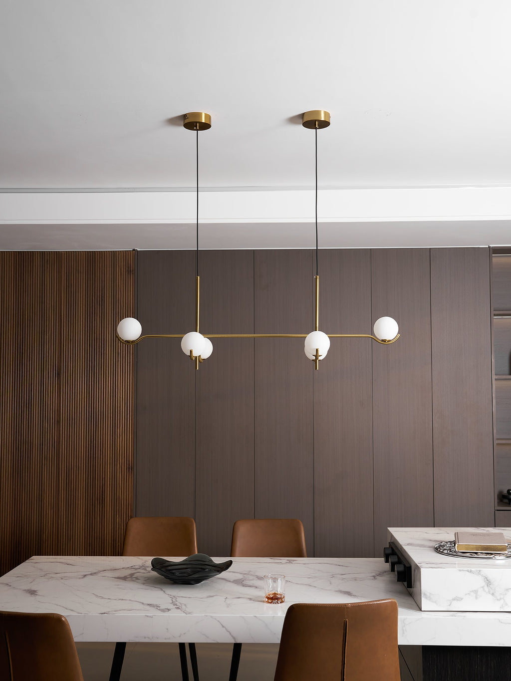 Baer pendellampe, hvide glasskærme, G9 LED, sort eller guld