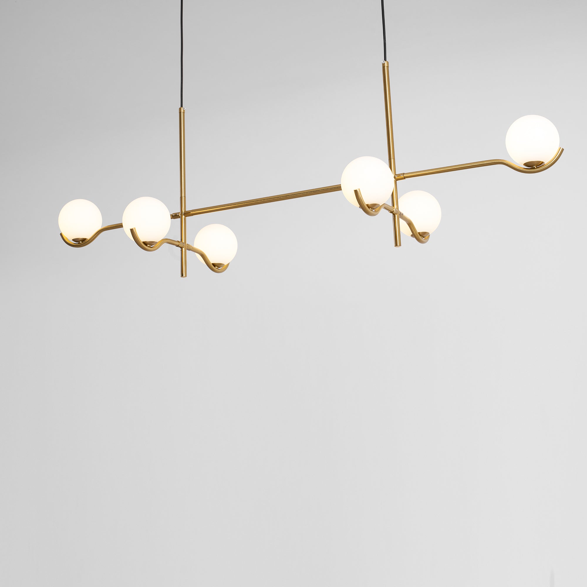 Baer pendellampe, hvide glasskærme, G9 LED, sort eller guld