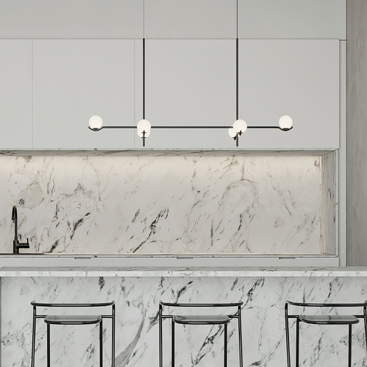 Baer pendellampe, hvide glasskærme, G9 LED, sort eller guld
