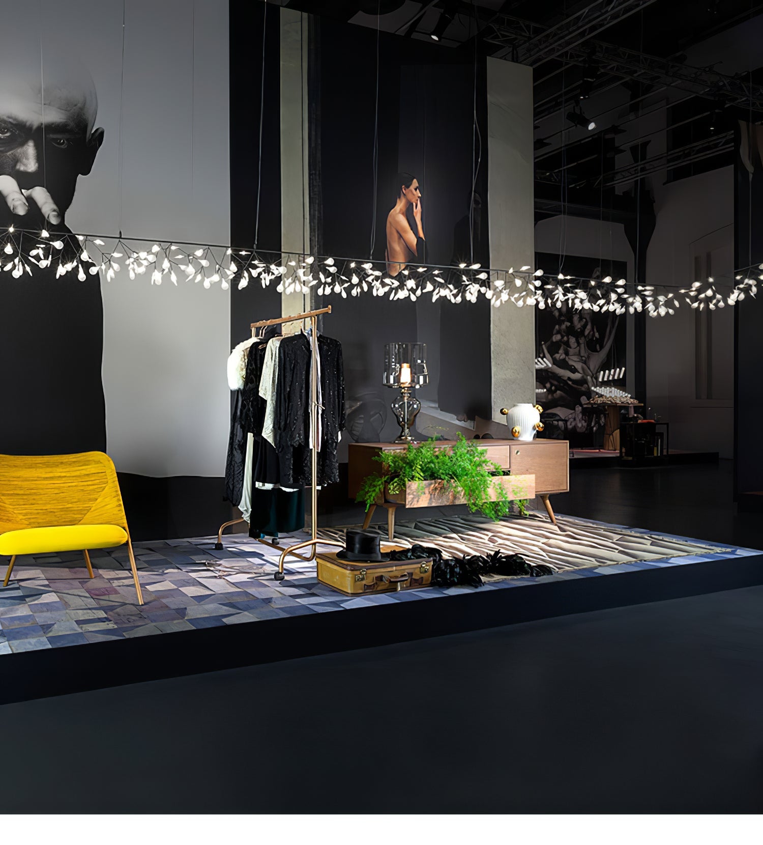 Firefly LED Chandelier, Black Branch Design, Dimmable, 30-135 Heads