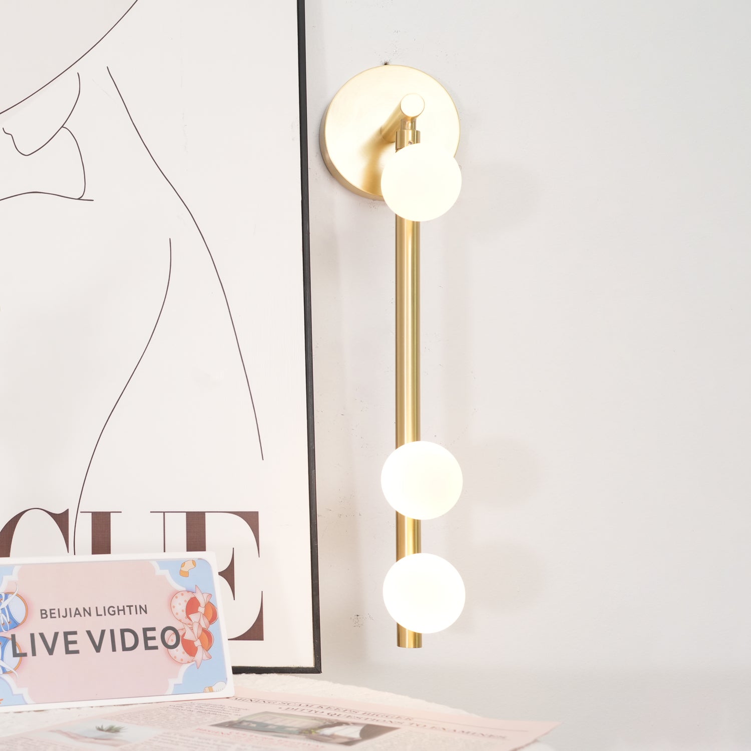 Glasrør Væglampe, Blæste Glasglobusser, Messingfinish, G4 LED