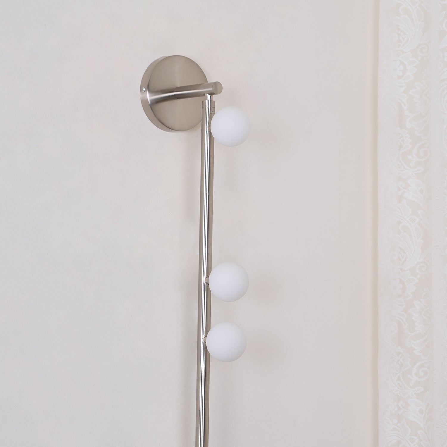 Glasrør Væglampe, Blæste Glasglobusser, Messingfinish, G4 LED