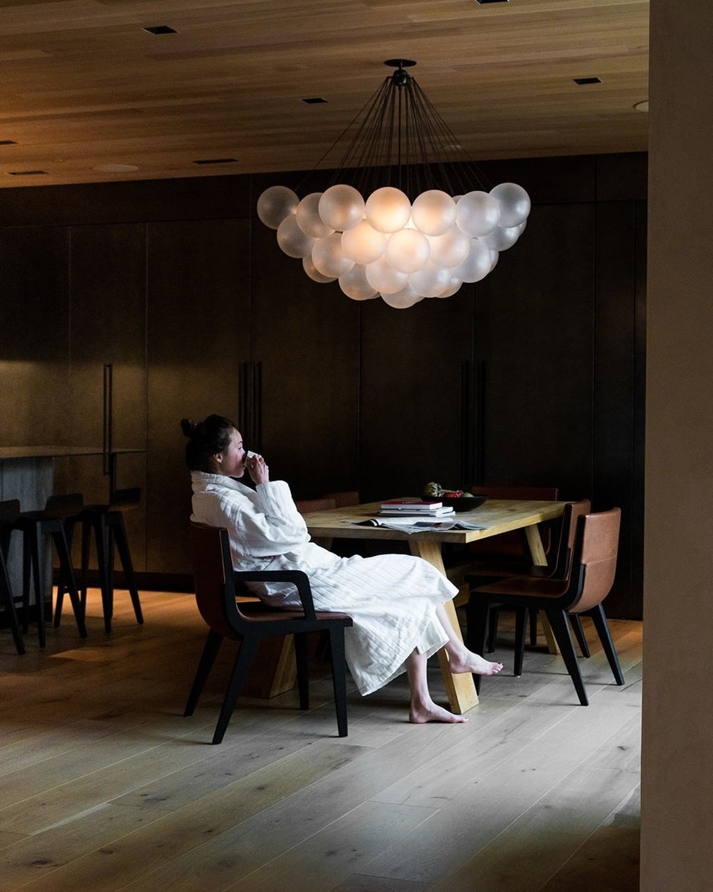 Boblekrone, håndmatte glasglobuser, guld eller sort, E27