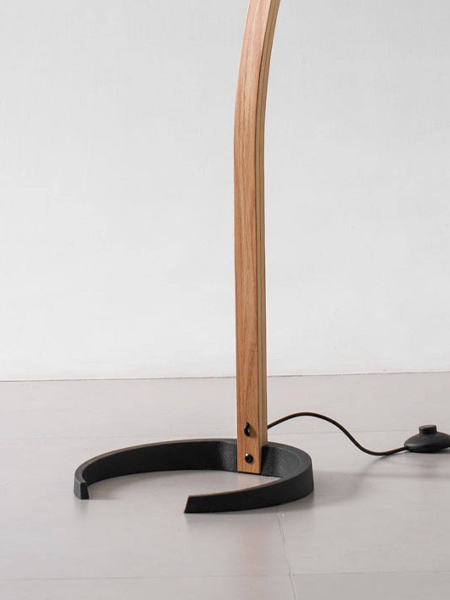 Floor Lamp, Caprani Beechwood & Linen Shade, E26/E27, Plug-In