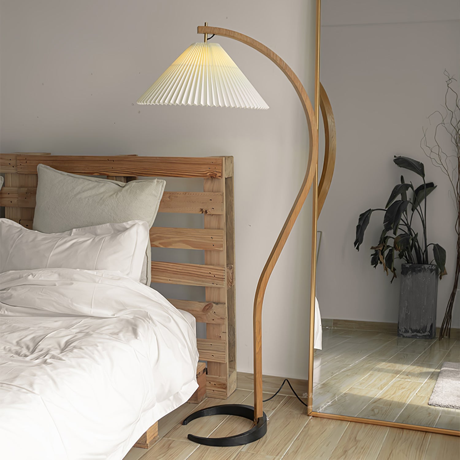 Floor Lamp, Caprani Beechwood & Linen Shade, E26/E27, Plug-In